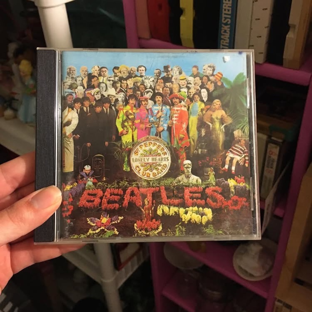 1987 The B E A T L E S “ S G T Peppers Lonely Hearts C L U B Band” CD